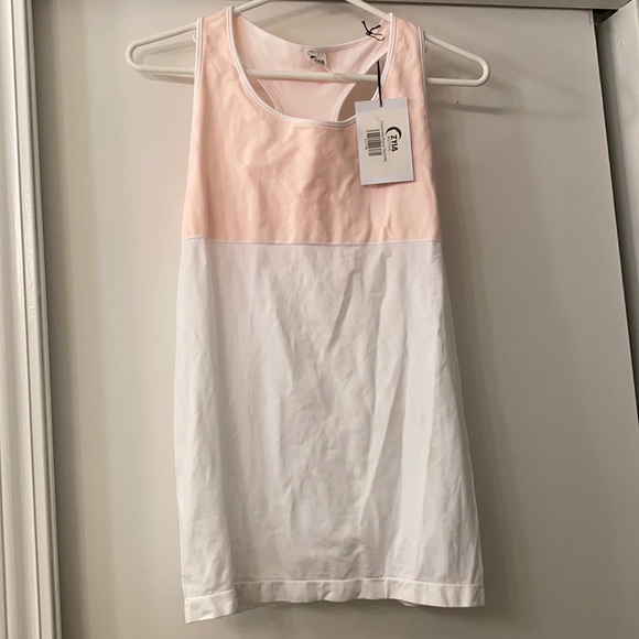 ZYIA Tops - NWT Zyia Freshness Racer Tank